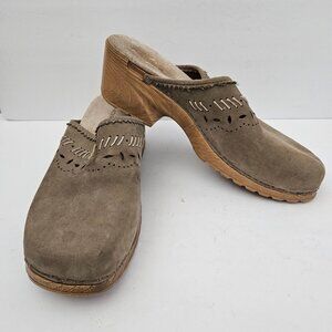 Bandolino Woman Size 9 Mule Clogs 2" Heel Light Tan Olive Green Shock Point Heel